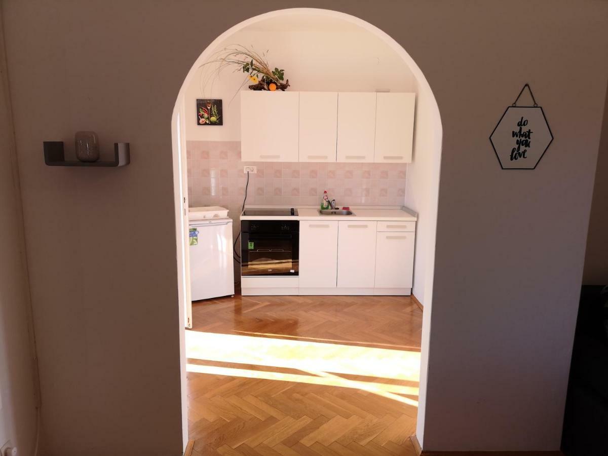 Cerco Appartement Lovran Buitenkant foto